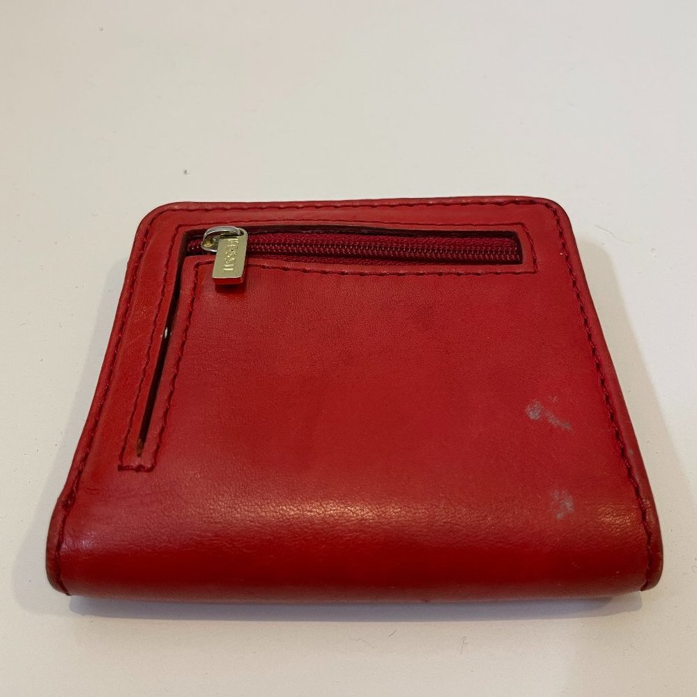 Red Compact Fossil Wallet - Picture 3 of 9